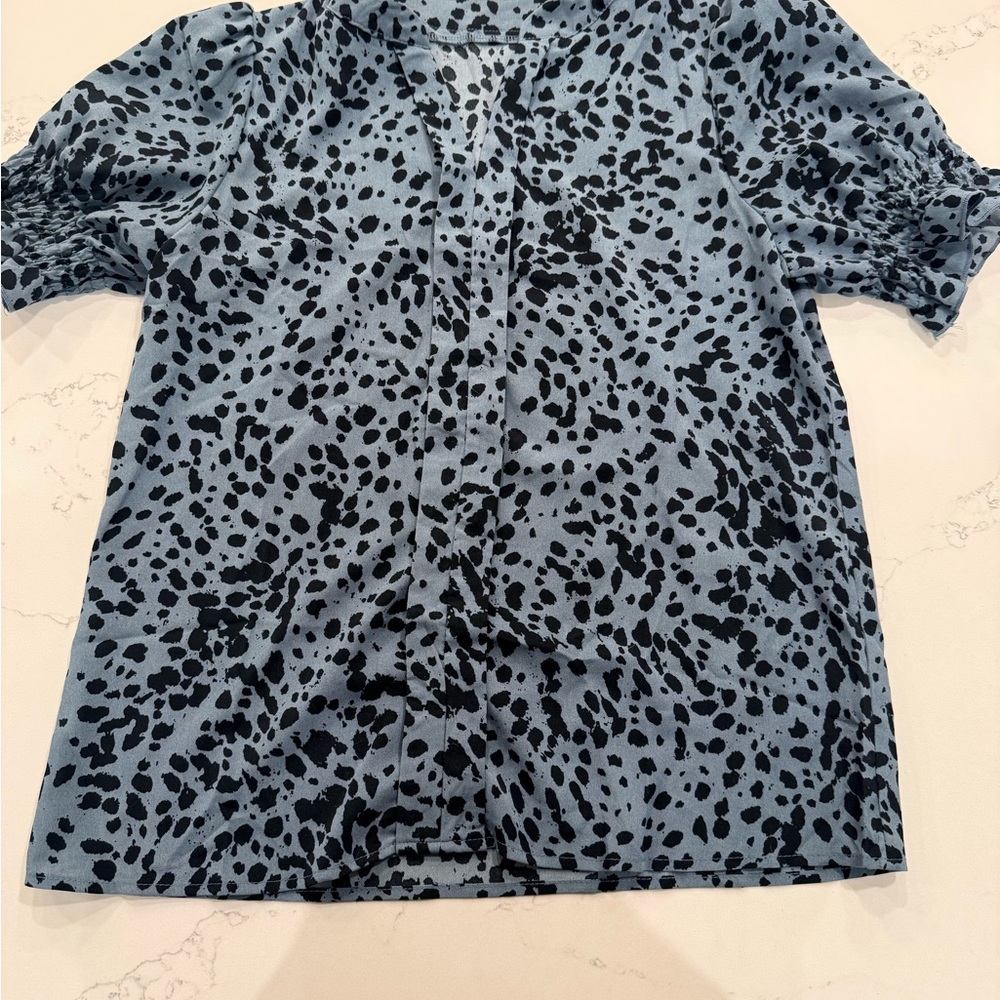 Blue and Black Animal Print Puff Sleeve Blouse